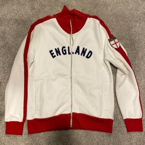Mens small. High quality zipper sweatshirt. England.
